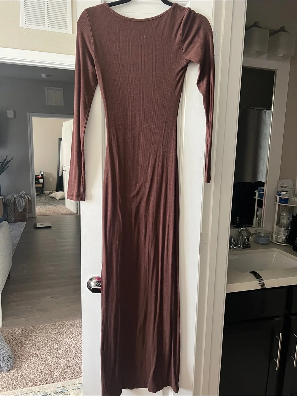 Long-Sleeve Scoop Neck Maxi Dress in Brown